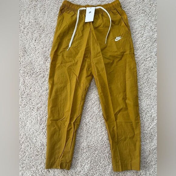 Nike Club Men's Lightweight Woven Pants - Picture 6 of 11